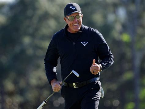 Phil Mickelson has wagered more than $1 billion, according to book by renowned gambler Billy Walters